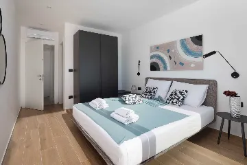 Spacious Villa with Pool and Sauna near Pula