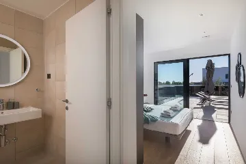 Spacious Villa with Pool and Sauna near Pula