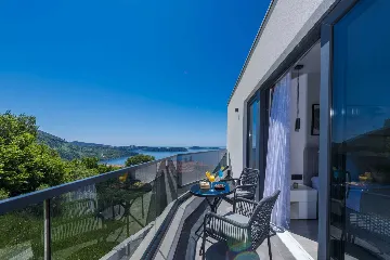 Modern 5-Bedroom Villa With Pool in Plat, Croatia