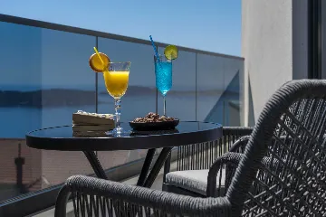 Modern 5-Bedroom Villa With Pool in Plat, Croatia