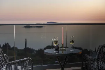 Modern 5-Bedroom Villa With Pool in Plat, Croatia