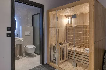 Modern 5-Bedroom Villa With Pool in Plat, Croatia