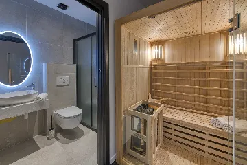 Modern 5-Bedroom Villa With Pool in Plat, Croatia