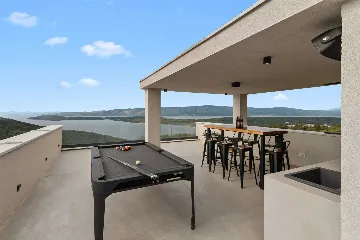 Modern Villa with Heated Pool in Stari Grad