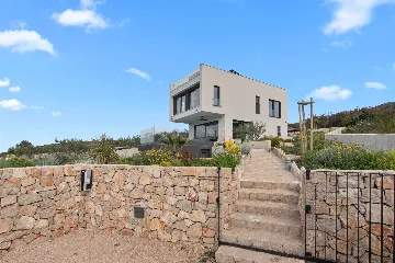 Modern Villa with Heated Pool in Stari Grad