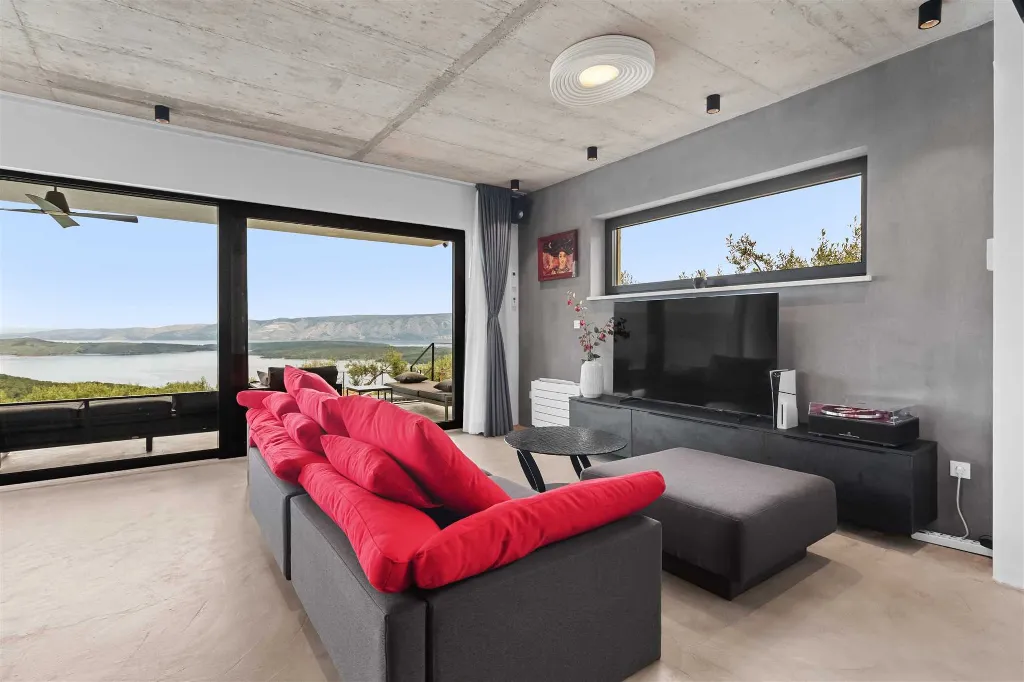 Modern Villa with Heated Pool in Stari Grad