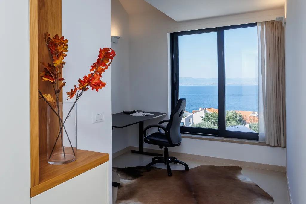 Contemporary Pool Villa in Sutivan
