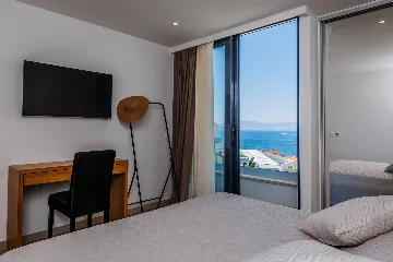 Contemporary Pool Villa in Sutivan