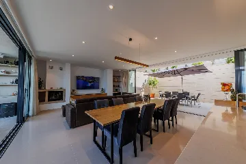 Contemporary Pool Villa in Sutivan