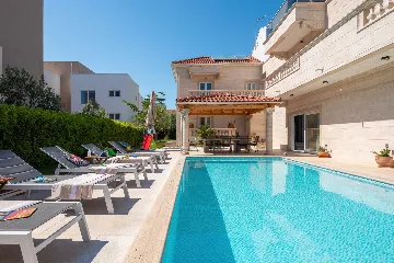 Spacious Family Villa with Pool in Vodice