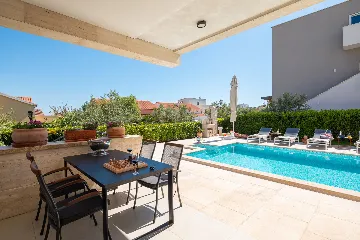 Spacious Family Villa with Pool in Vodice