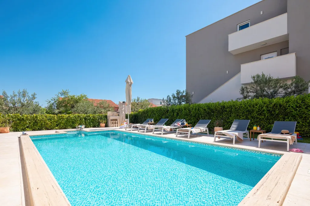 Spacious Family Villa with Pool in Vodice