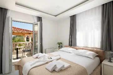 Spacious Family Villa with Pool in Vodice