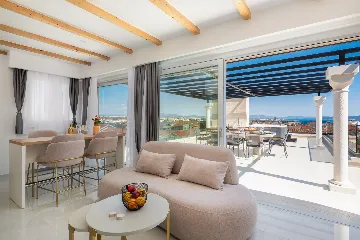 Spacious Family Villa with Pool in Vodice