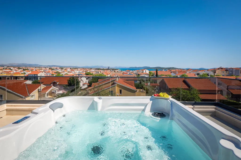 Spacious Family Villa with Pool in Vodice