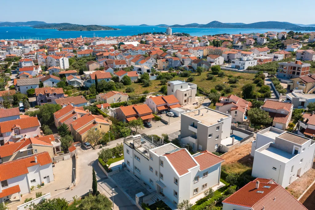 Spacious Family Villa with Pool in Vodice