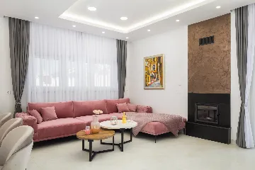 Spacious Family Villa with Pool in Vodice