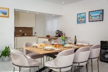 Spacious Family Villa with Pool in Vodice