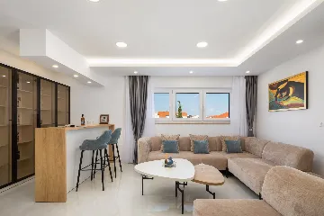 Spacious Family Villa with Pool in Vodice