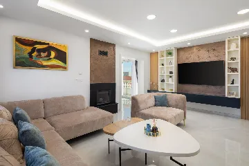 Spacious Family Villa with Pool in Vodice