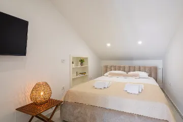 Spacious Family Villa with Pool in Vodice