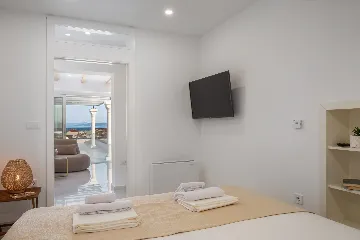 Spacious Family Villa with Pool in Vodice