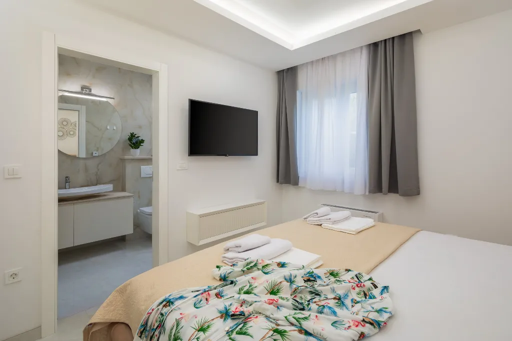 Spacious Family Villa with Pool in Vodice