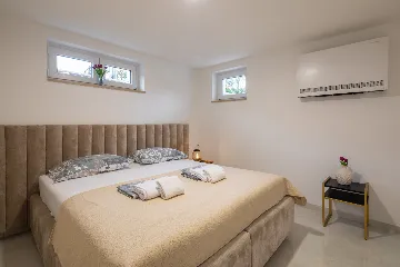 Spacious Family Villa with Pool in Vodice