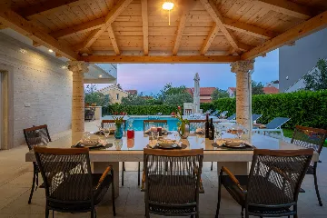 Spacious Family Villa with Pool in Vodice