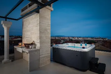 Spacious Family Villa with Pool in Vodice