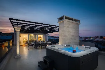 Spacious Family Villa with Pool in Vodice