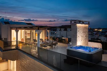 Spacious Family Villa with Pool in Vodice