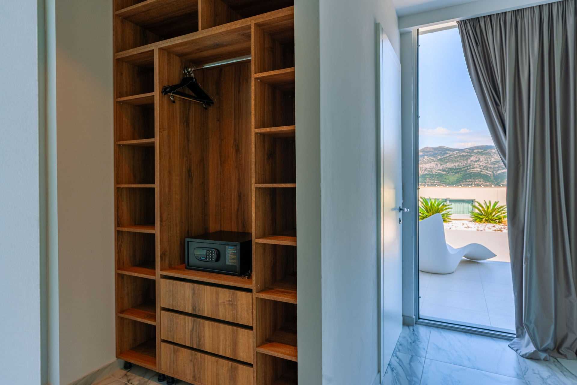 Luxury Villa Aqua Vista with Pool I