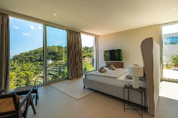 Modern Villa with Pool and Sauna in Žrnovo