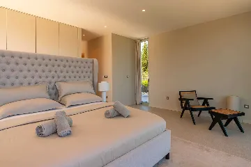 Modern Villa with Pool and Sauna in Žrnovo