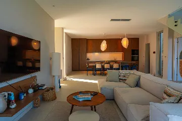 Modern Villa with Pool and Sauna in Žrnovo