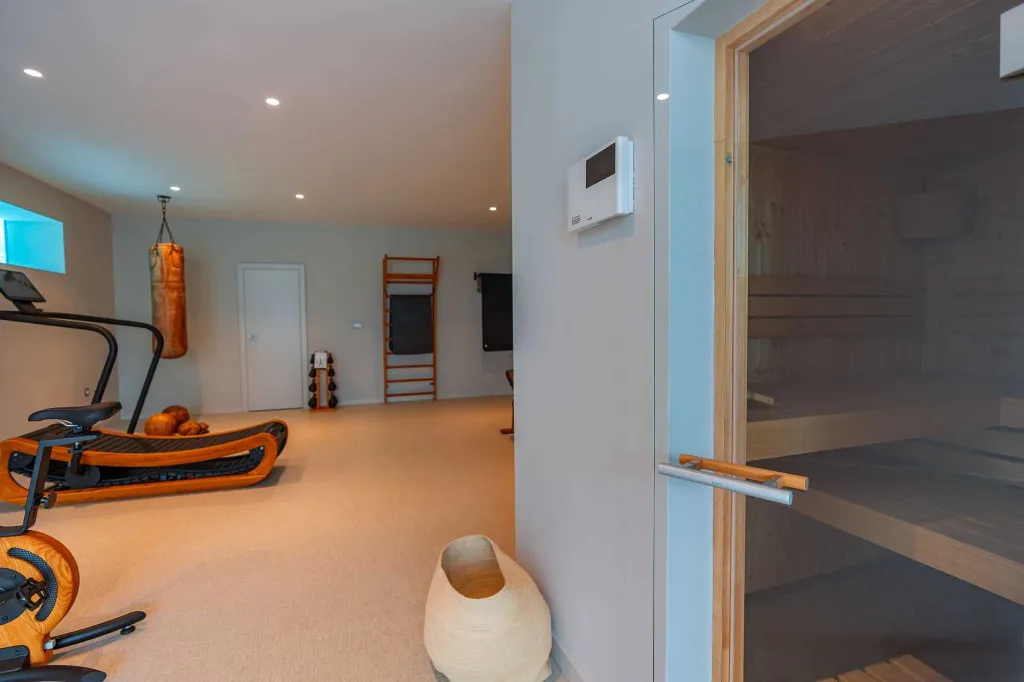 Modern Villa with Pool and Sauna in Žrnovo