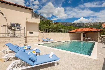 Spacious Garden Villa with Pool in Solin