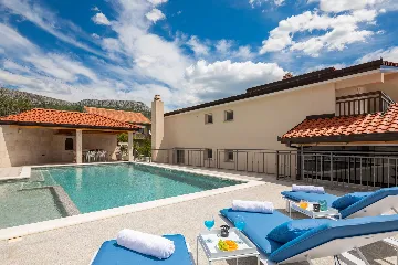 Spacious Garden Villa with Pool in Solin