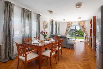 Spacious Garden Villa with Pool in Solin