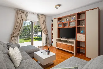 Spacious Garden Villa with Pool in Solin