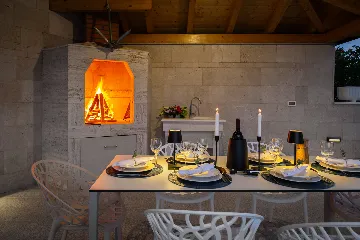 Spacious Garden Villa with Pool in Solin