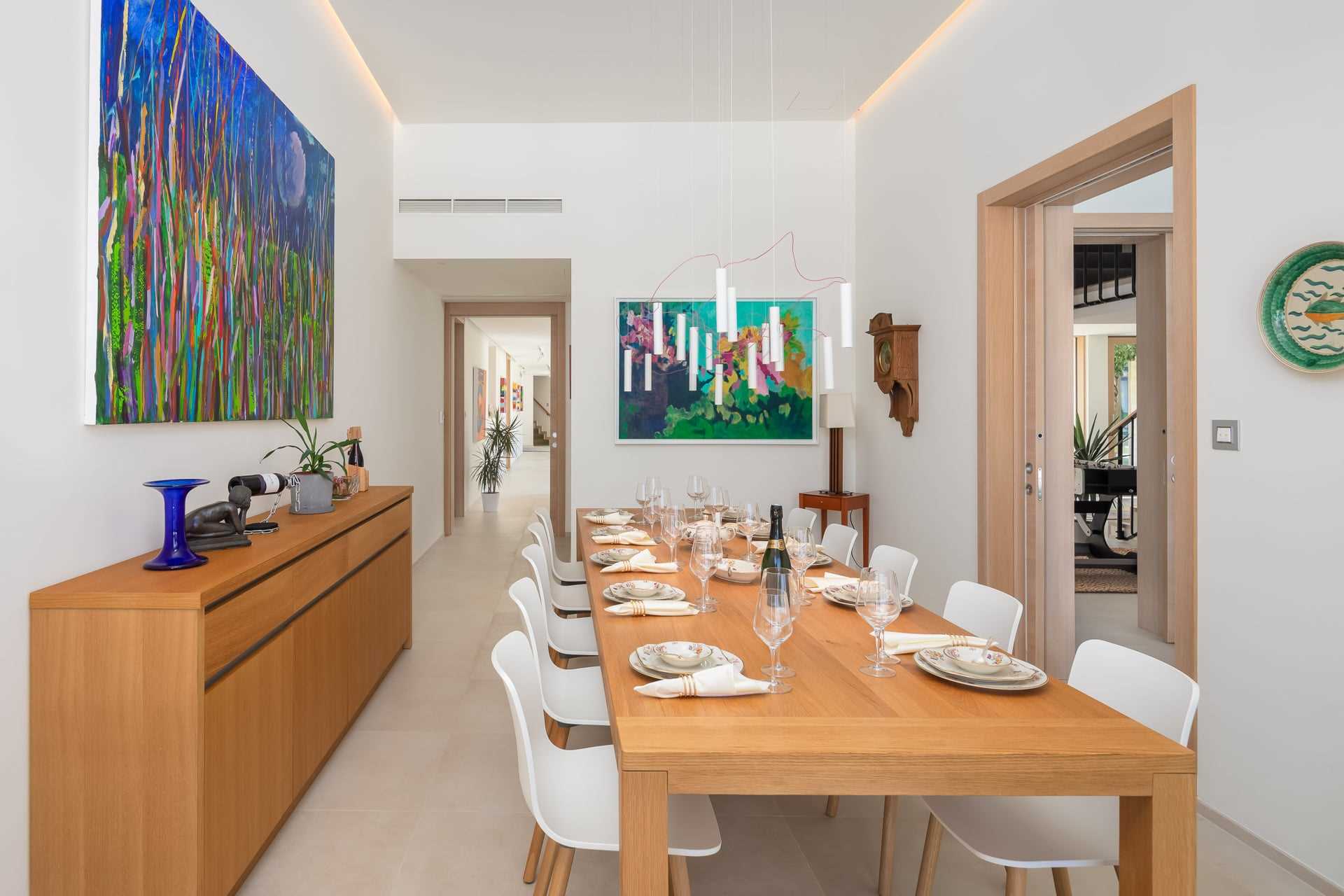 Luxury Villa Vibrante with Pool