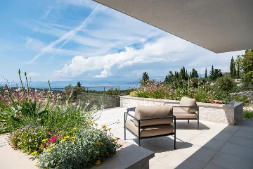 Spacious Villa Retreat with Pool on Brač Island