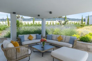 Spacious Villa Retreat with Pool on Brač Island