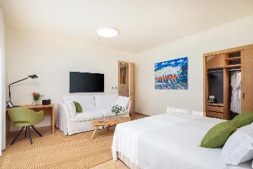 Spacious Villa Retreat with Pool on Brač Island