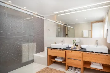 Spacious Villa Retreat with Pool on Brač Island