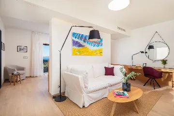 Spacious Villa Retreat with Pool on Brač Island