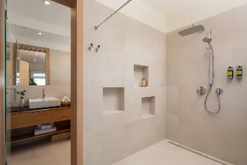 Spacious Villa Retreat with Pool on Brač Island