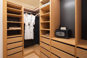 Spacious Villa Retreat with Pool on Brač Island